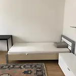 Ha Anh Host Wien